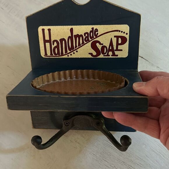 Vintage Look Soap Dish - Picture 3 of 4